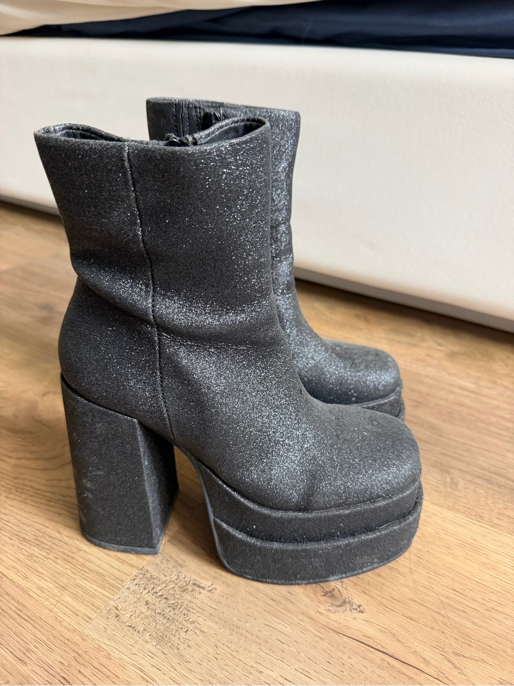 Steve Madden Womenβs Black Glitter Platform Ankle Boots
